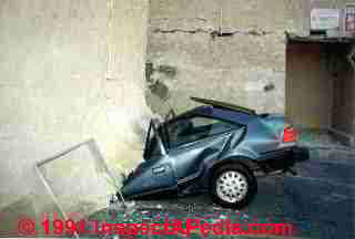 Photograph of building damage near Los Angeles 1994  © Daniel Friedman